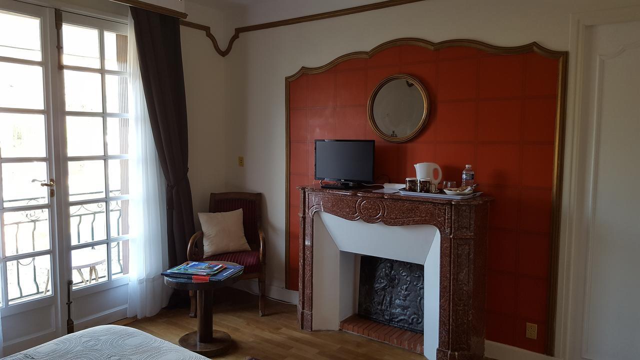 Chambres D'Hotes La Fontaine Espalion Esterno foto