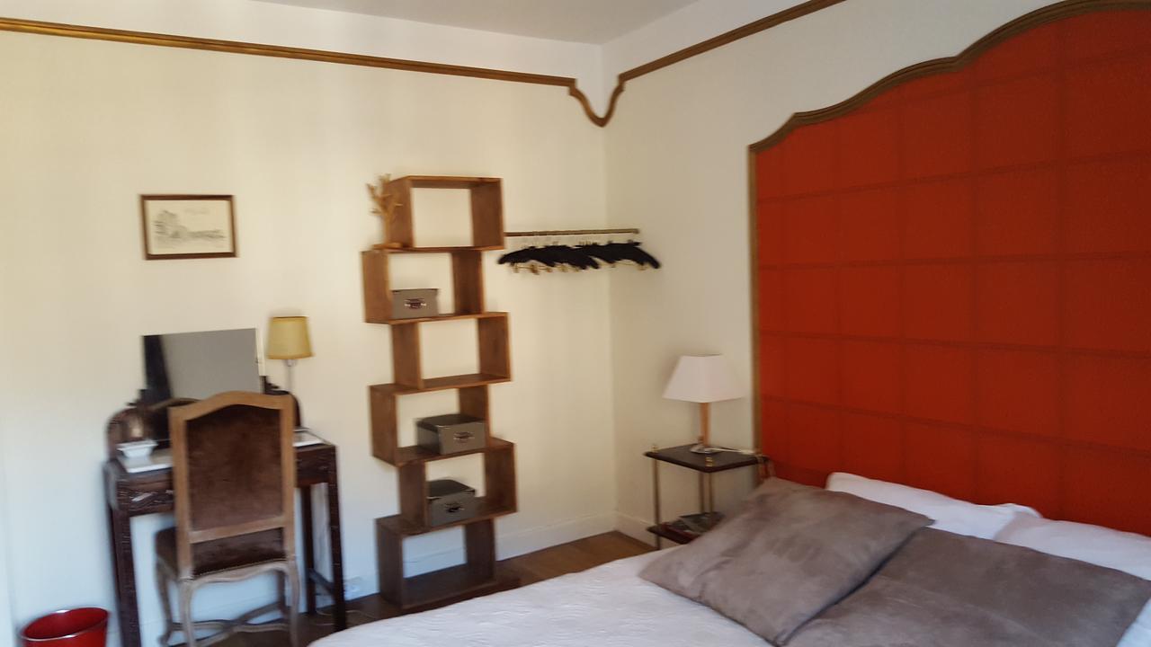 Chambres D'Hotes La Fontaine Espalion Esterno foto